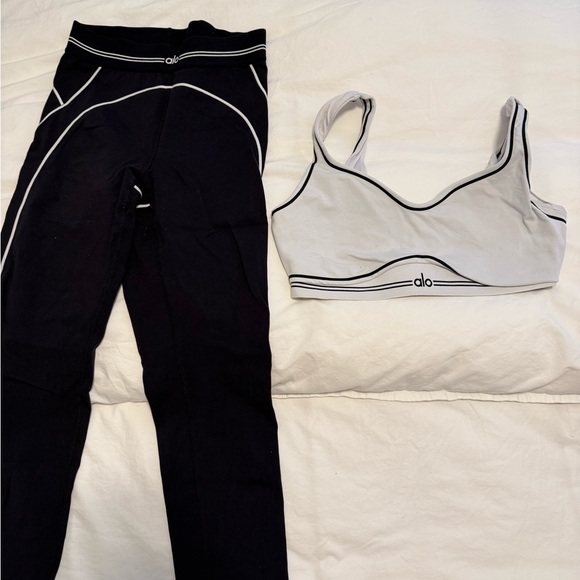 ALO Airbrush High-Waist Heart Throb Legging + Bra set - Picture 2 of 3